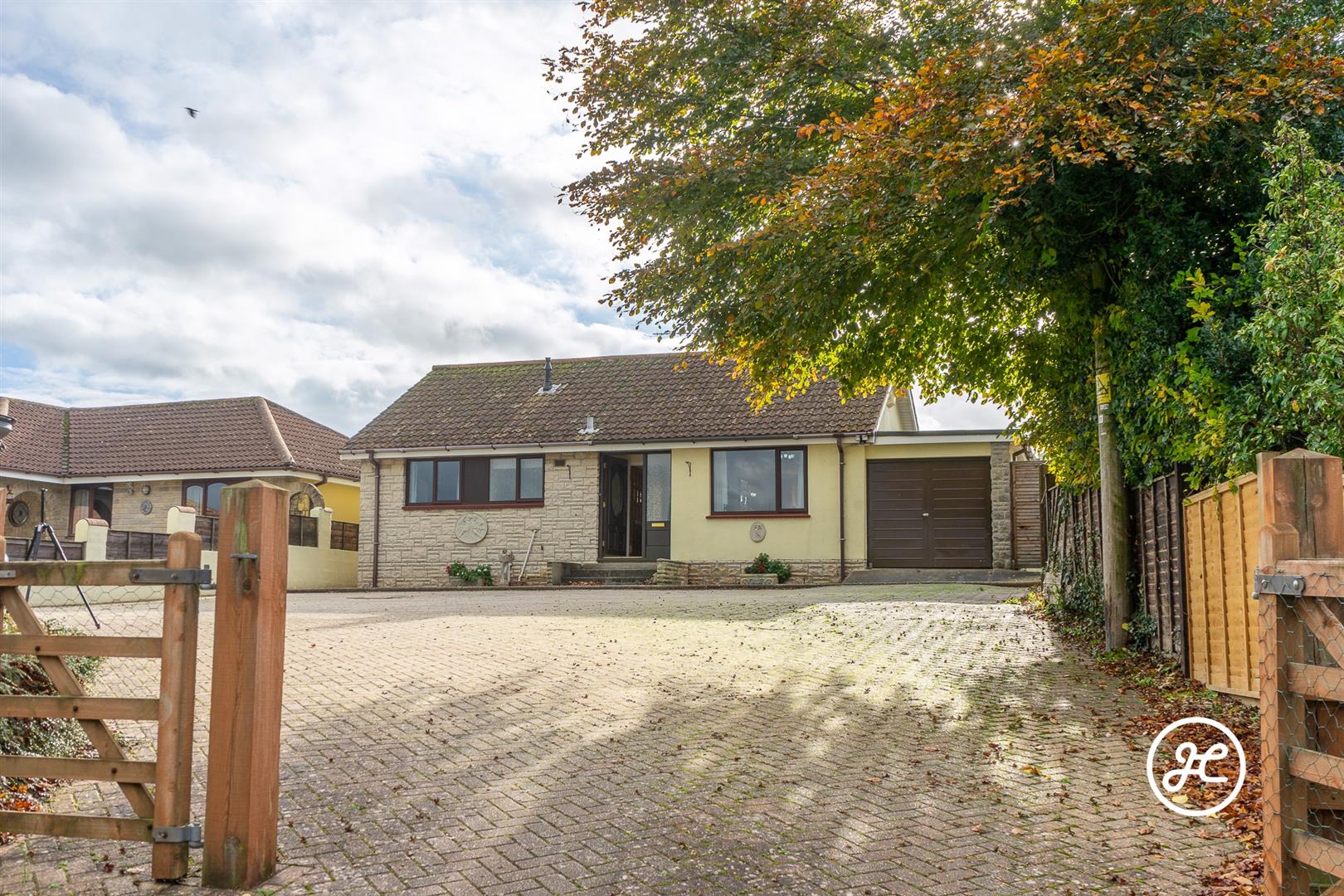 2 Bed Bungalow Lane For Sale in Bridgwater Bridgwater